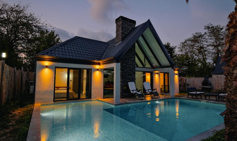 Sapanca'nın Saklı Cenneti: Bungalovlar ve Doğa ile İç İçe Tatil Fırsatları Giriş